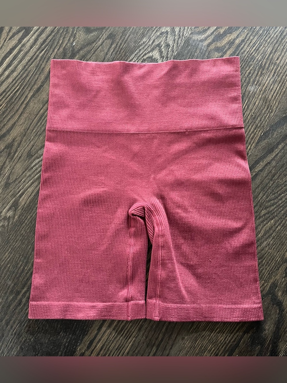 TNA Aritzia Wine High-Waist Ribbed Seamless Stretch Bike Shorts Size XS